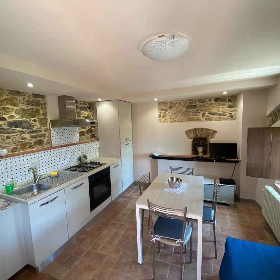 Ferienwohnung Casa Dell'Angelo Castelnuovo Magra Exterior foto