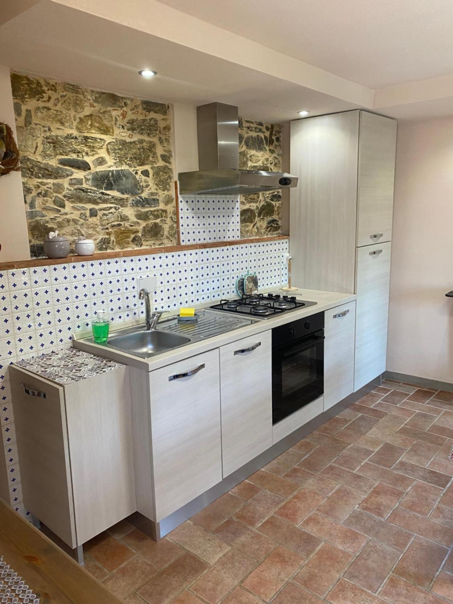 Ferienwohnung Casa Dell'Angelo Castelnuovo Magra Exterior foto