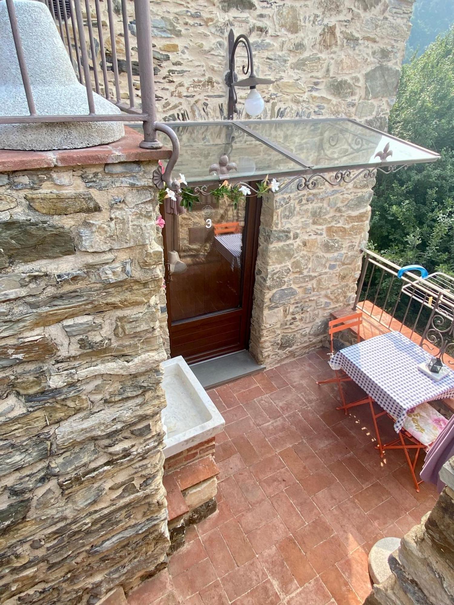 Ferienwohnung Casa Dell'Angelo Castelnuovo Magra Exterior foto